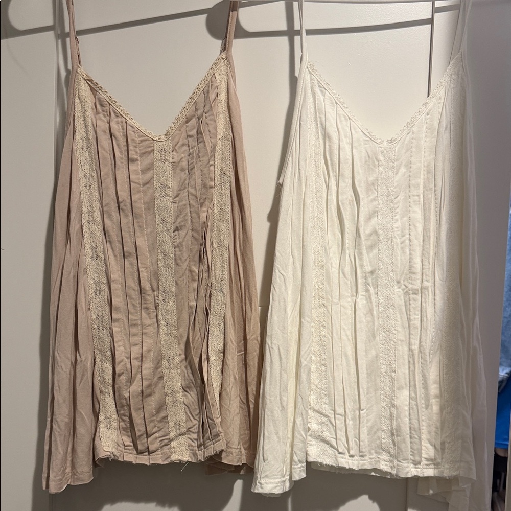 POL Elegant Lace Trimmed Camisole Set - Cream and Tan